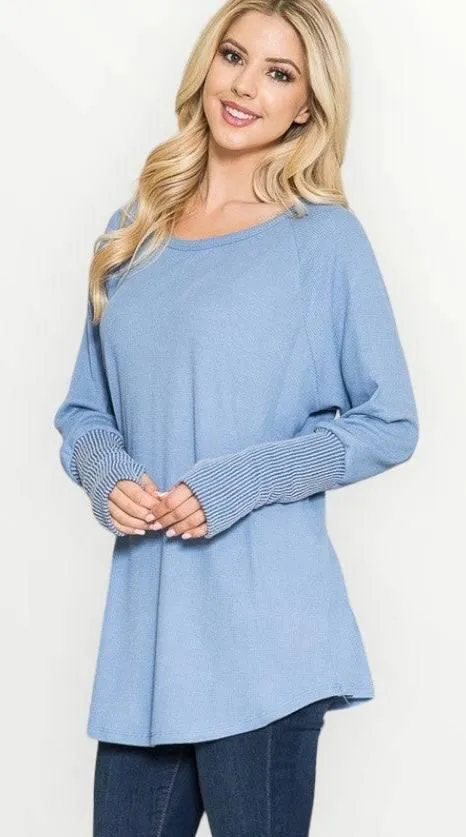 Long sleeved thumbhole knit tunic top