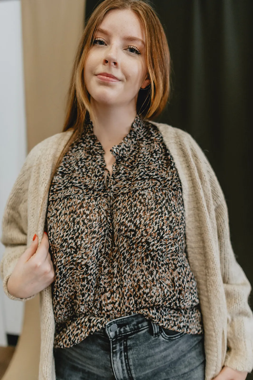 The Omira Cardigan - Oatmeal